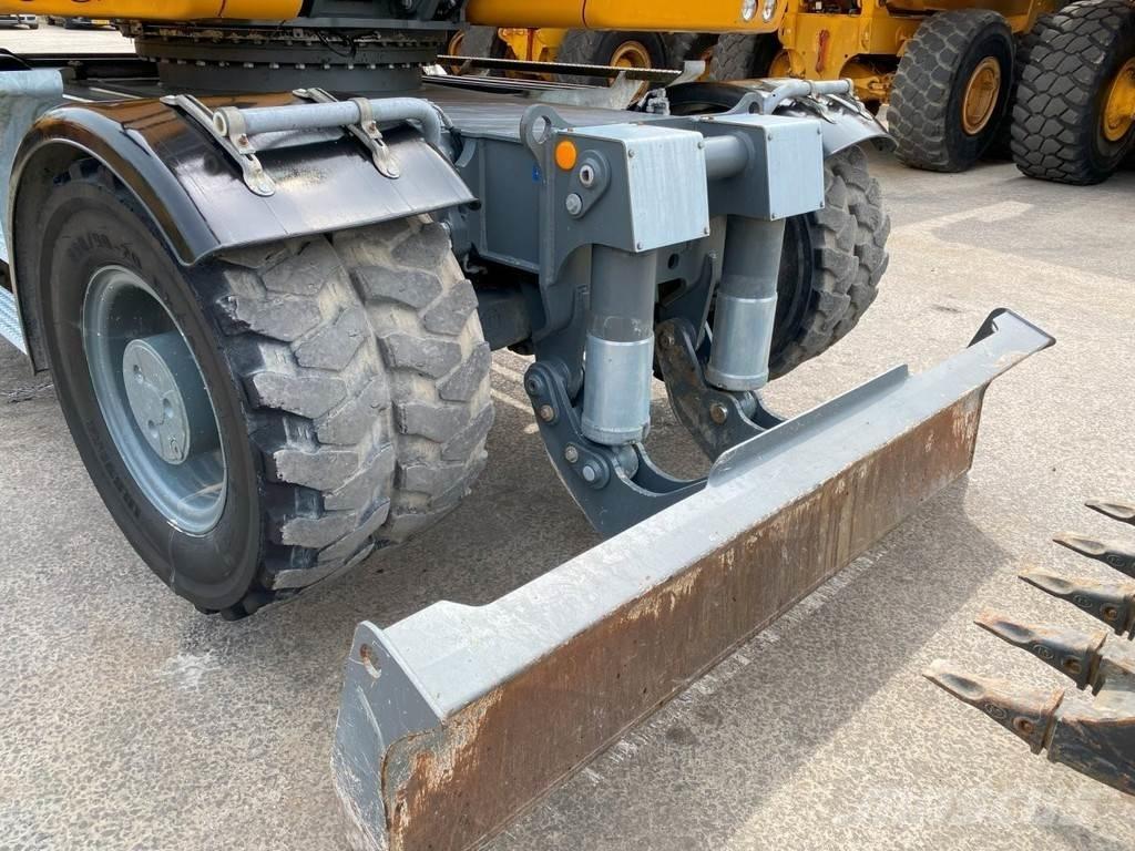 Liebherr A914 NVT Bagri na kolesih