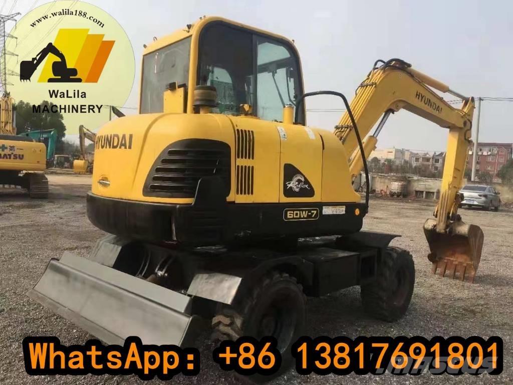 Hyundai 60 W Bagri na kolesih