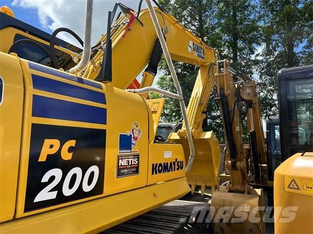 Komatsu PC 200-8 Bagri goseničarji