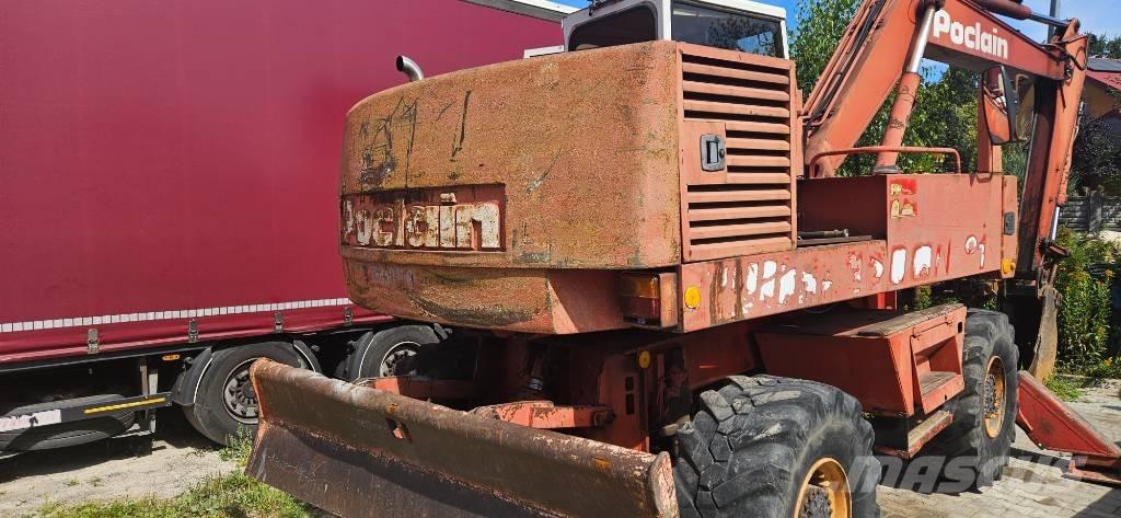 Poclain 82 Bagri na kolesih