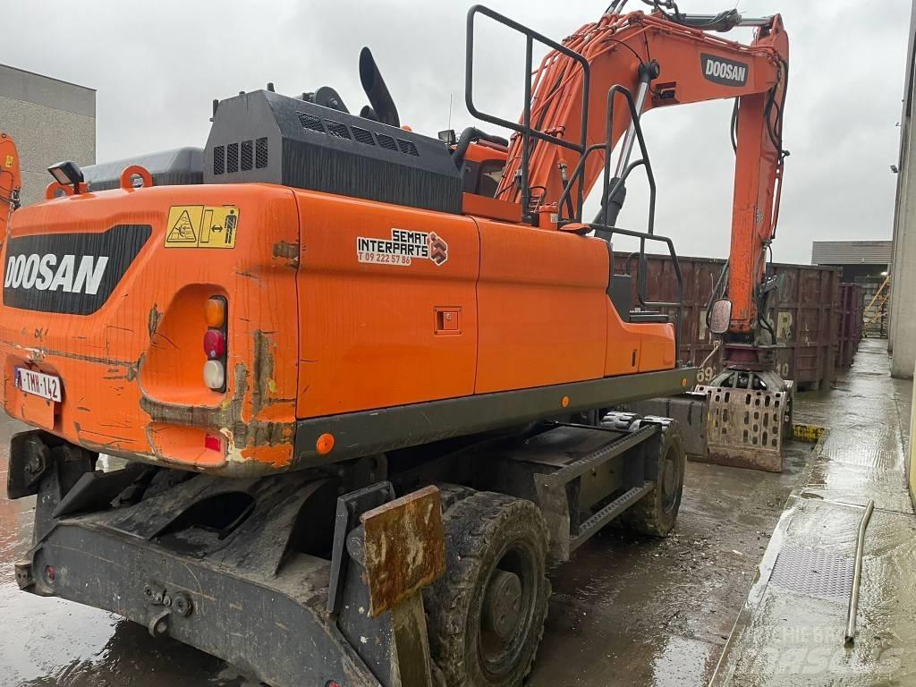 Doosan DX 210 W - 5 Bagri na kolesih
