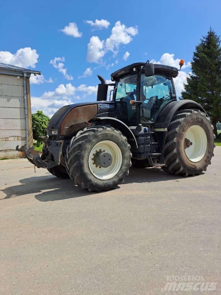 Valtra S 353 Traktorji