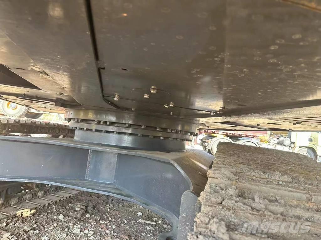 Volvo EC 290 Bagri goseničarji