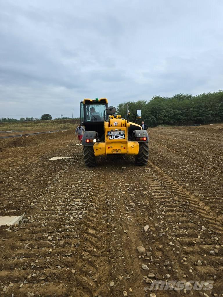 JCB 535-140 Teleskopski viličarji