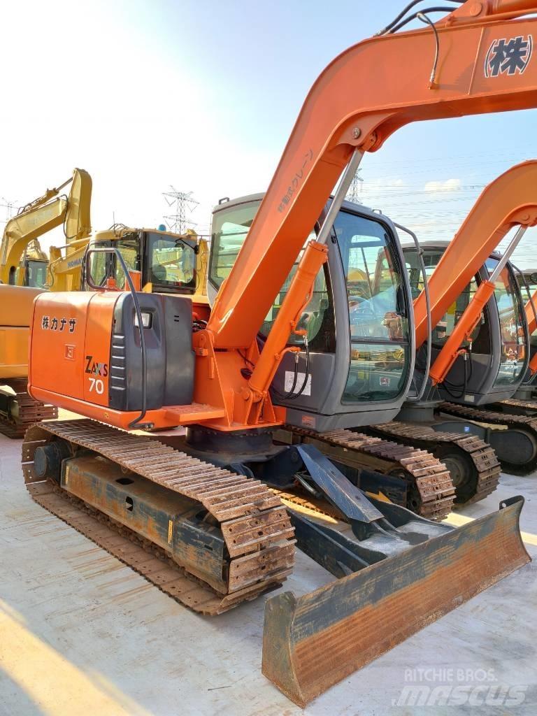 Hitachi ZX 70 LC Midi bagri 7t – 12t