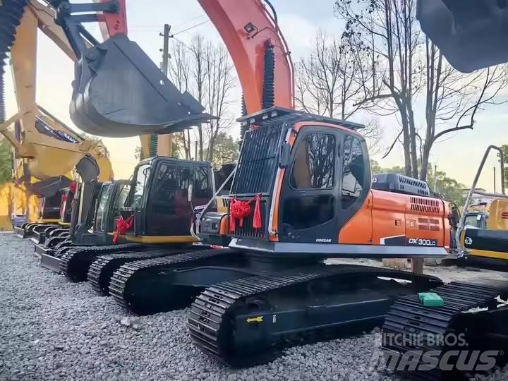 Doosan DH300 Bagri goseničarji