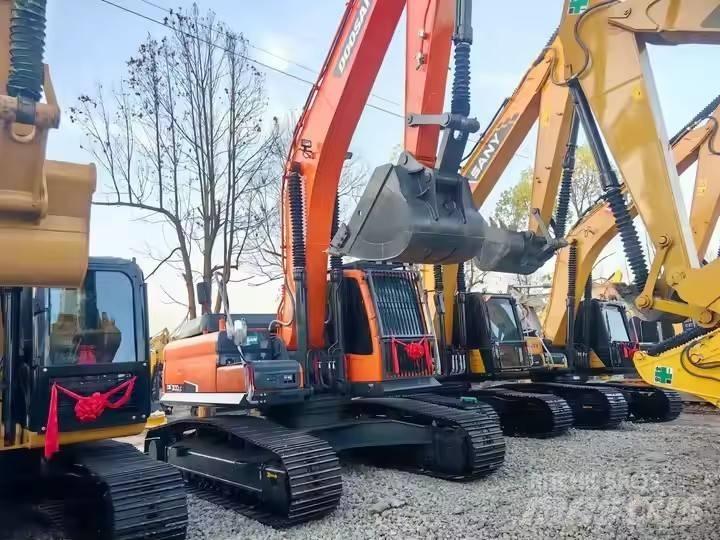Doosan DH300 Bagri goseničarji