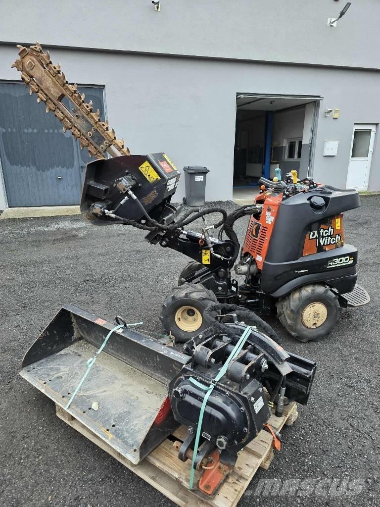 Ditch Witch R300 Freze za kopanje jarkov Trenčerji