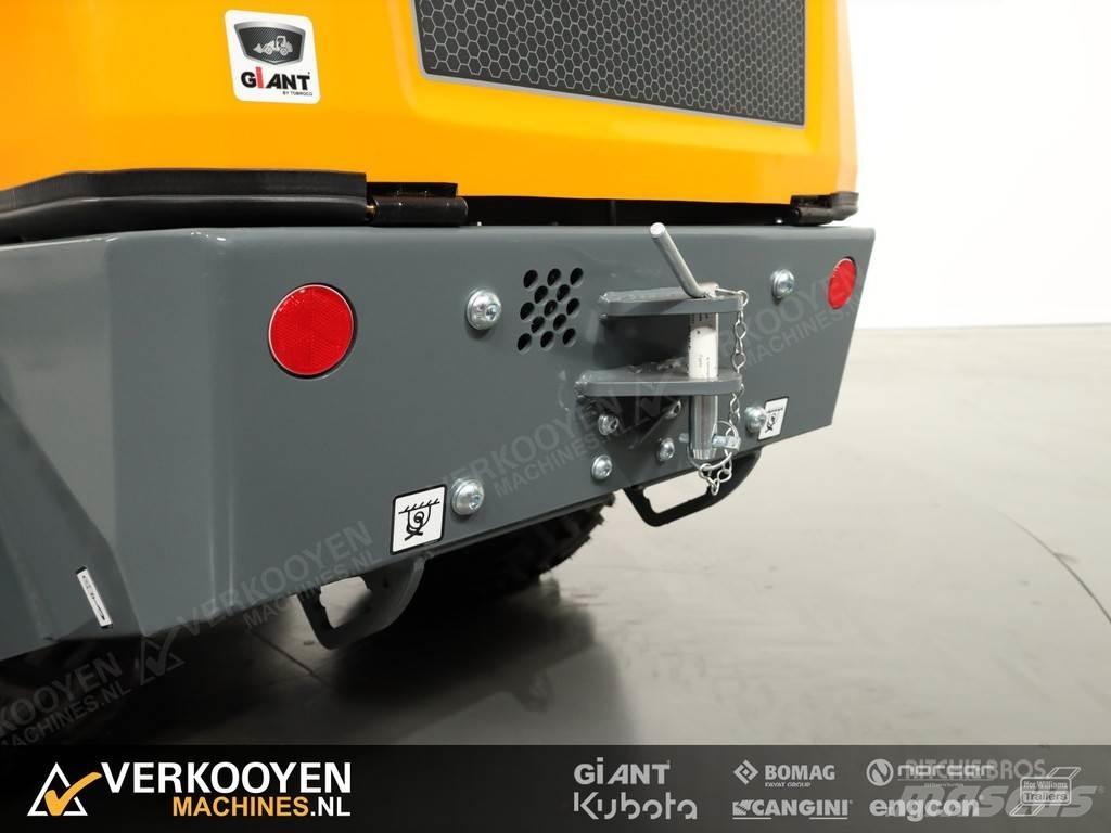 GiANT G2200E Kolesni nakladalci