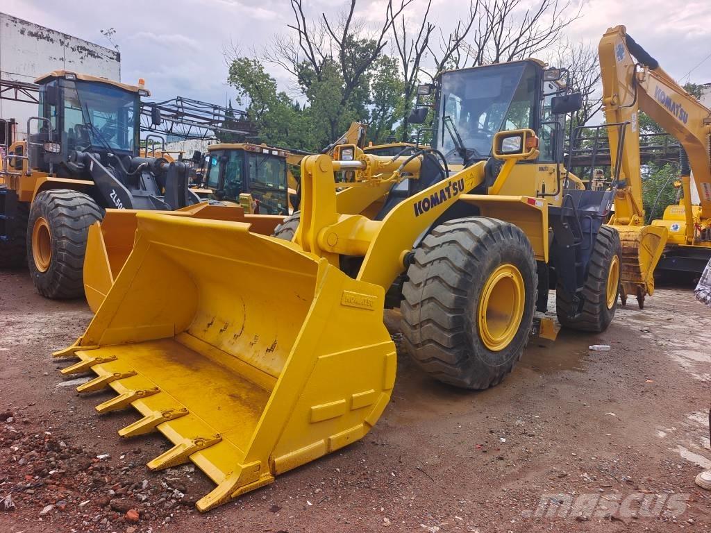 Komatsu WA 380 Kolesni nakladalci