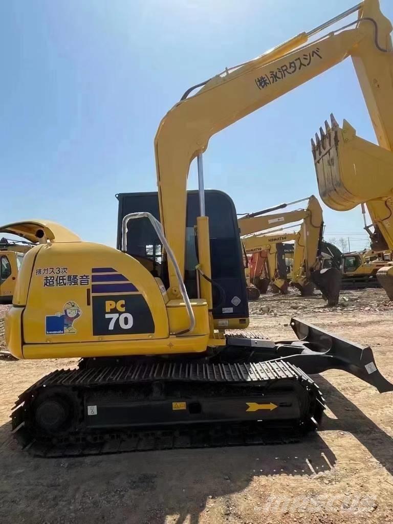 Komatsu PC 70 Mini bagri <7t