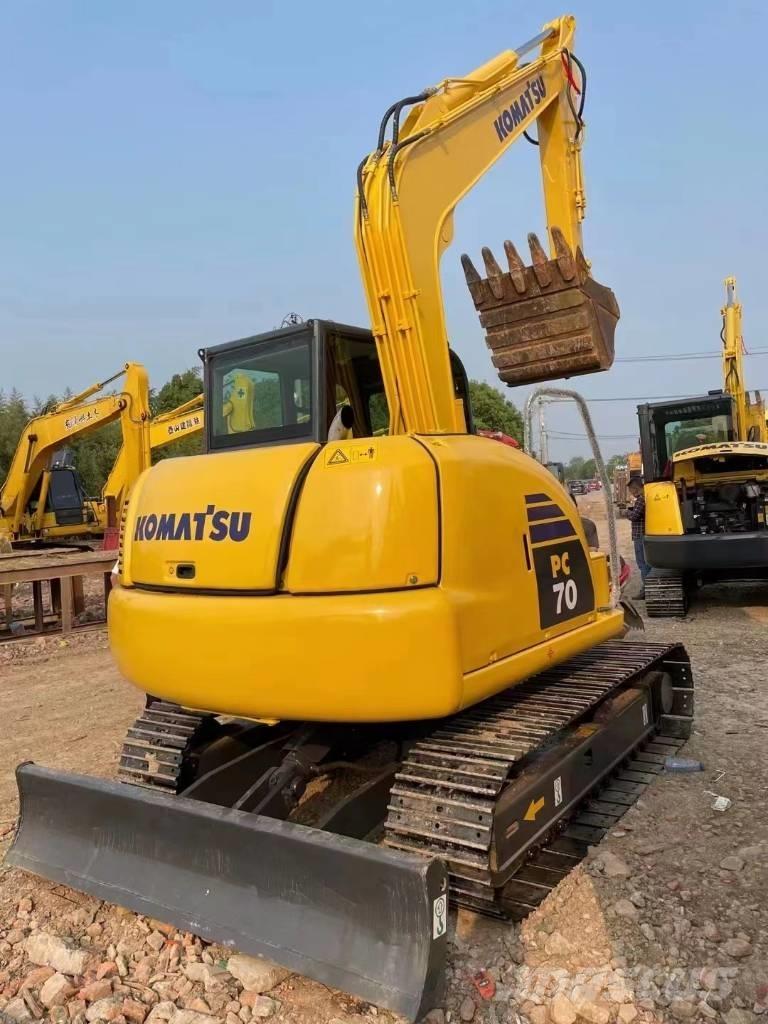 Komatsu PC 70 Mini bagri <7t