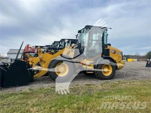 CAT 908M Kolesni nakladalci