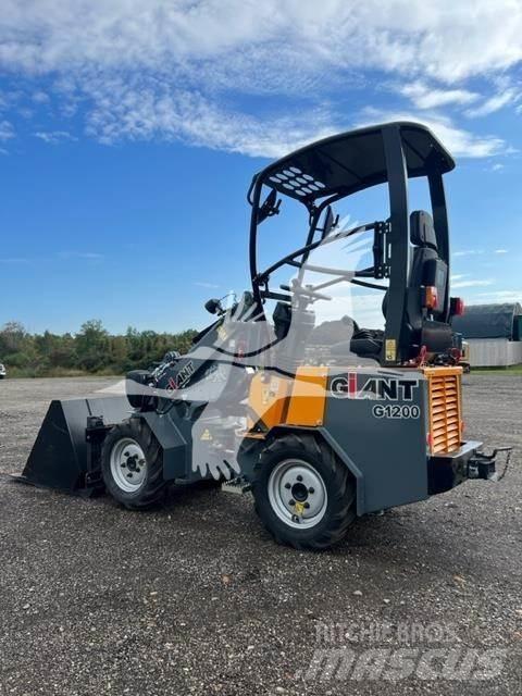 GiANT G1200 Kolesni nakladalci