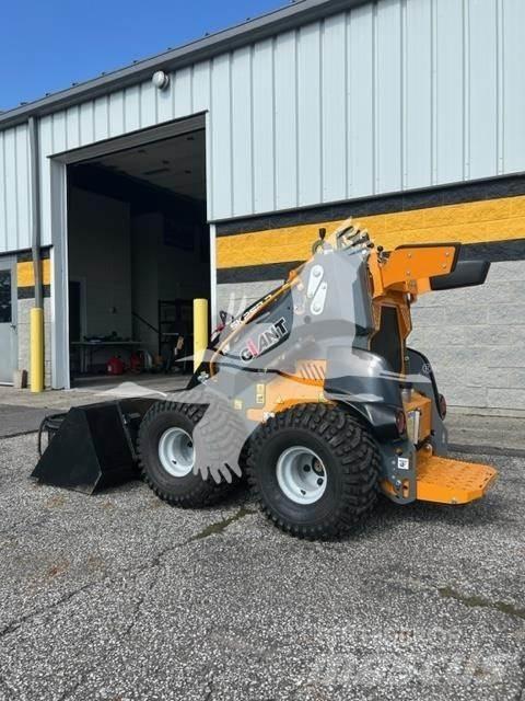 GiANT SK252D Skid steer mini nakladalci
