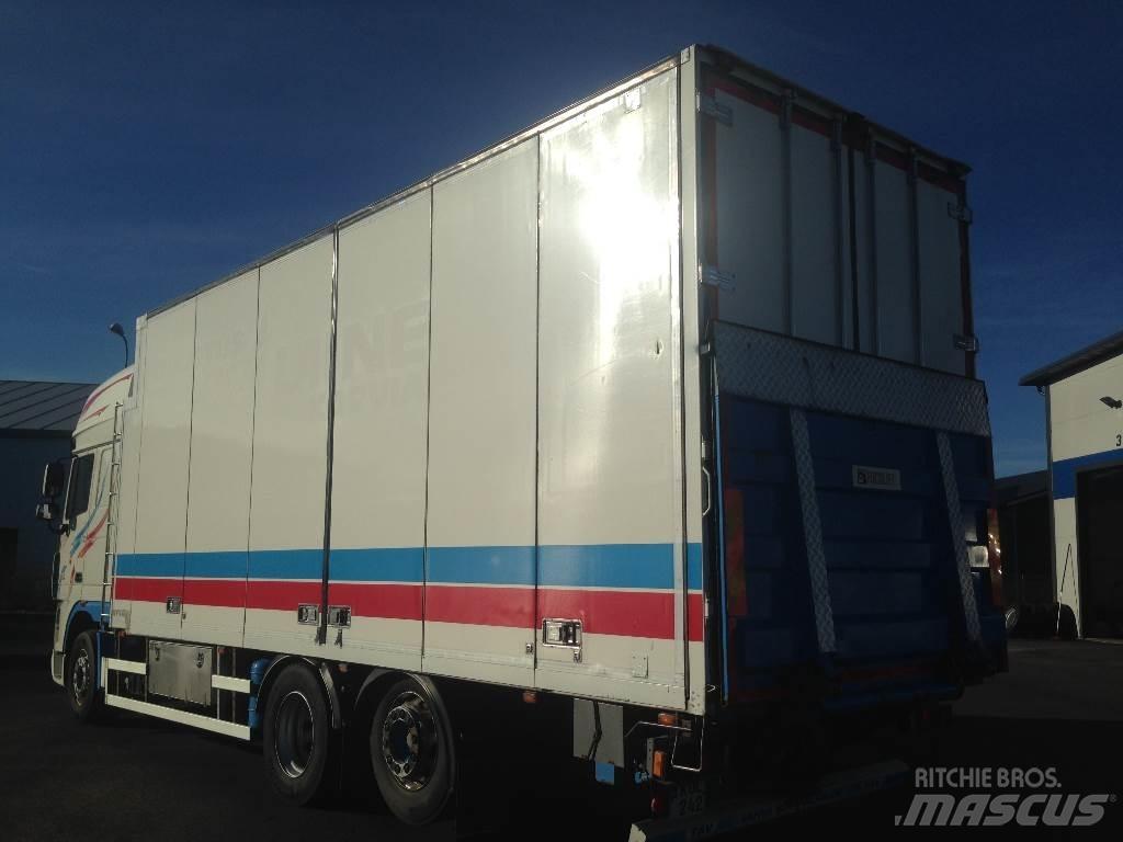 DAF XF105.510 6x2/48 Tovornjaki zabojniki
