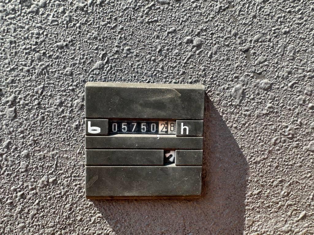 Nobas UB1236 Rušilni bagri