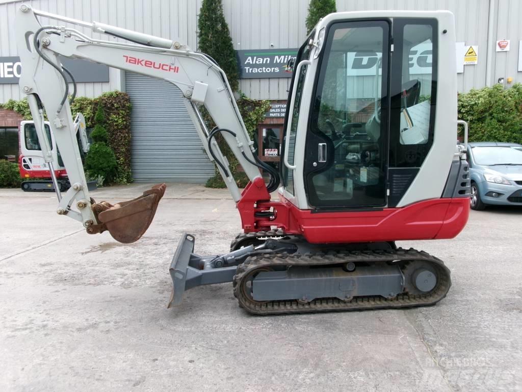 Takeuchi TB 228 Mini bagri <7t