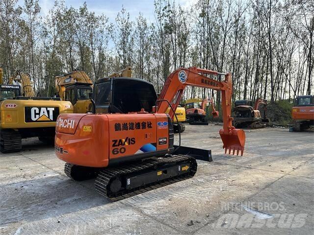 Hitachi ZX60 Bagri goseničarji
