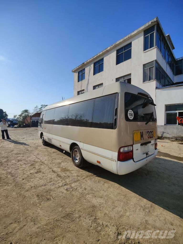 Toyota Coaster Medkrajevni avtobusi