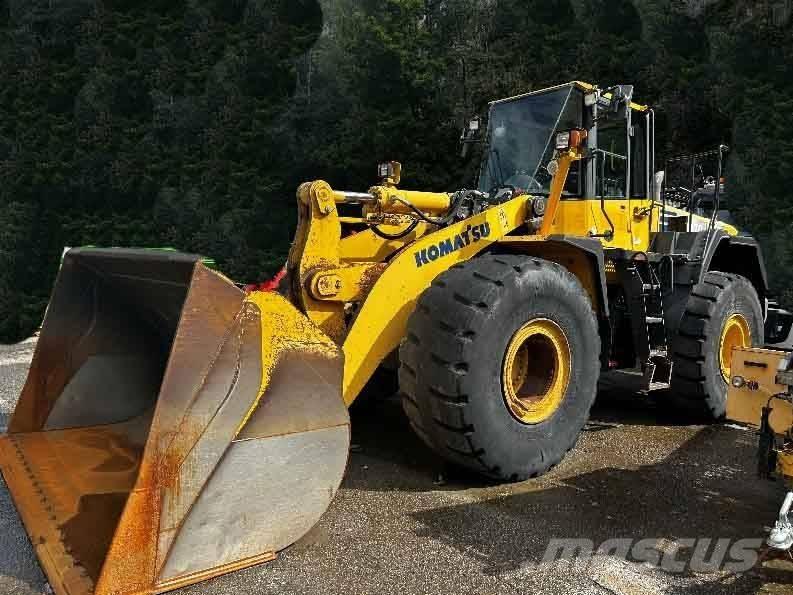 Komatsu WA470LC-6 Kolesni nakladalci