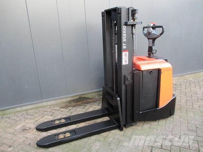 BT SPE 160L Ročni električni viličar