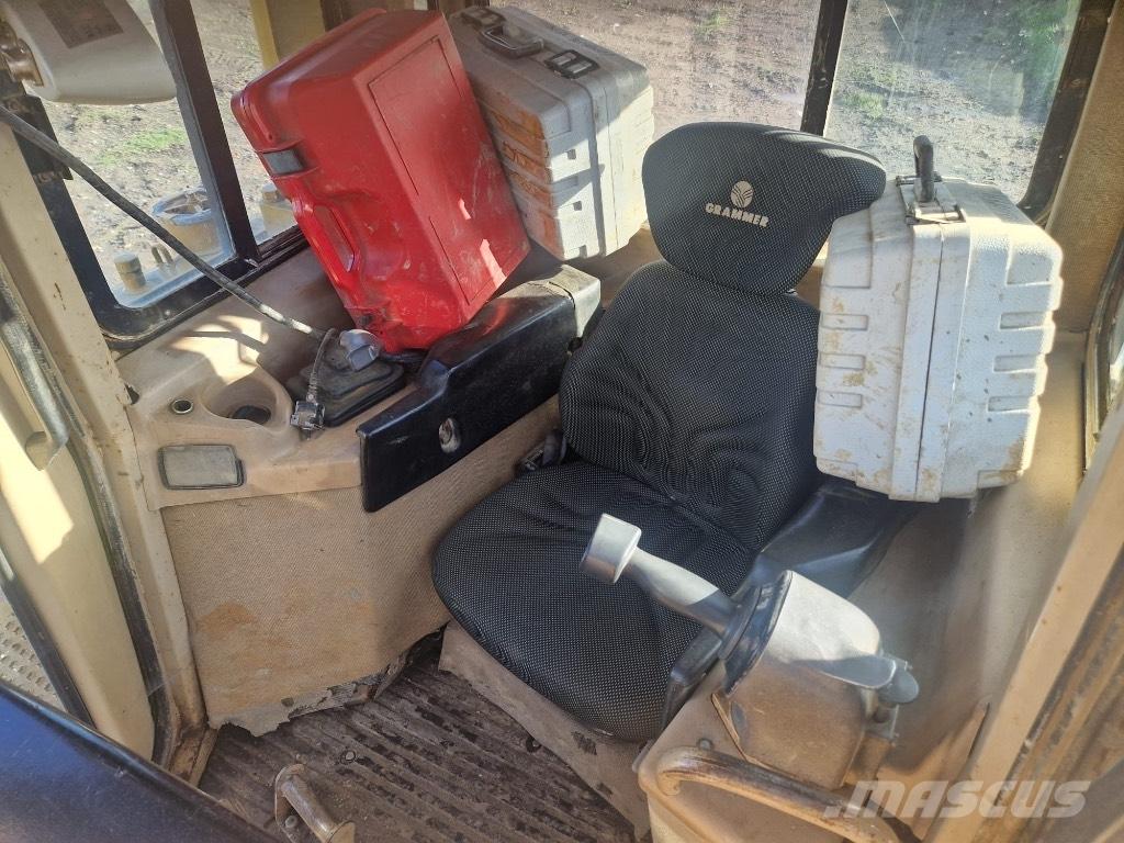 CAT D 6 R II Buldožerji goseničarji