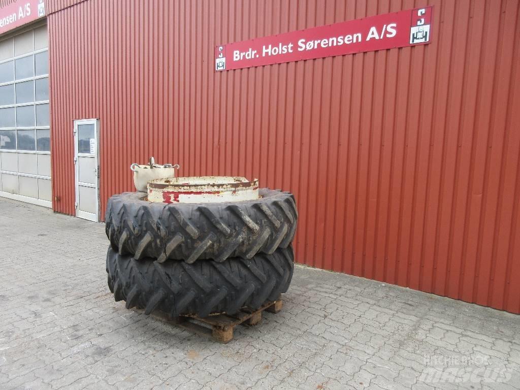 Schaad 16.9-38 Gume, kolesa in platišča