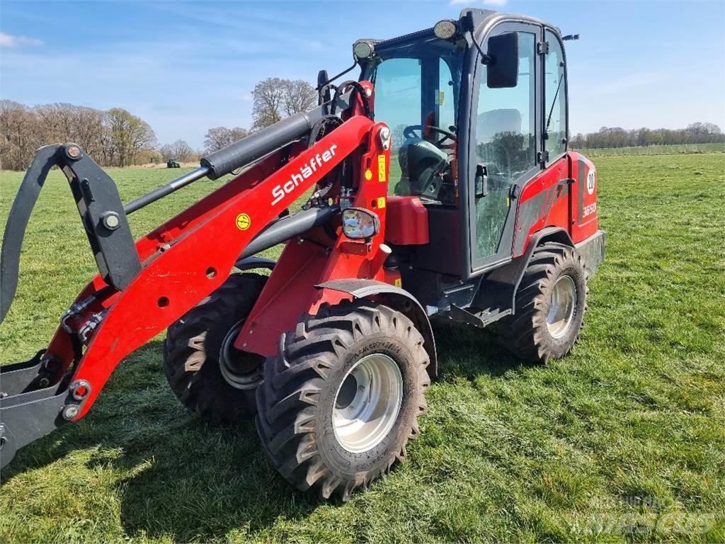 Schäffer 3650 Skid steer mini nakladalci