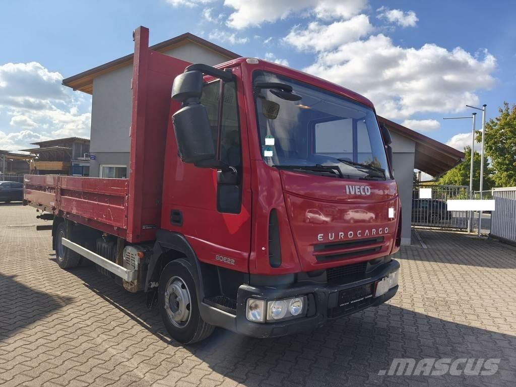 Iveco ML80E22 Tovornjaki s kesonom/platojem