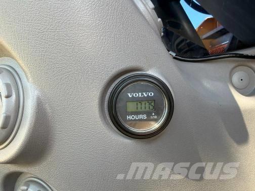 Volvo EC 300 E Bagri goseničarji