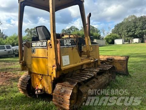 CAT D 4 C Buldožerji goseničarji