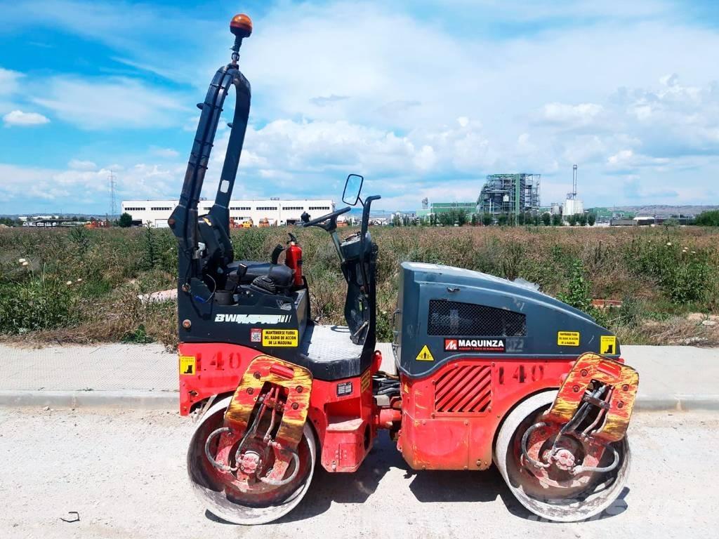 Bomag BW 120 AD-4 Dvojni valjarji