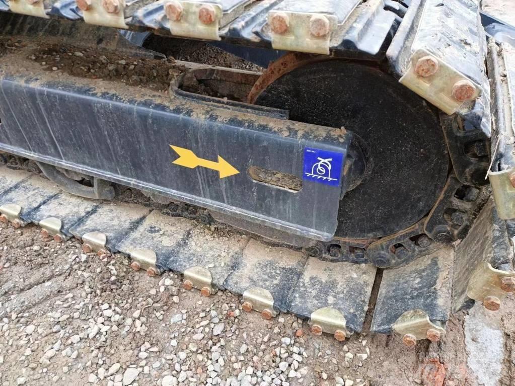 Komatsu PC 70-8 Bagri goseničarji