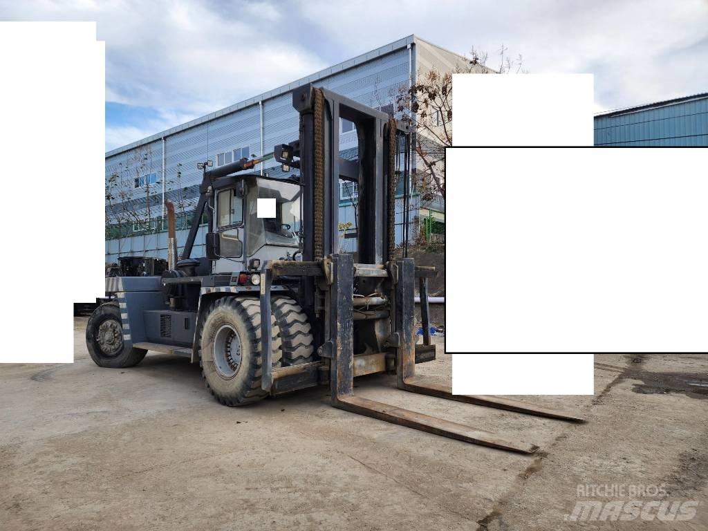 Kalmar DCE 330-12 Dizelski viličarji