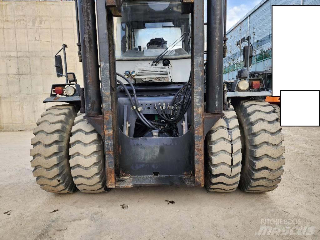 Kalmar DCE 330-12 Dizelski viličarji