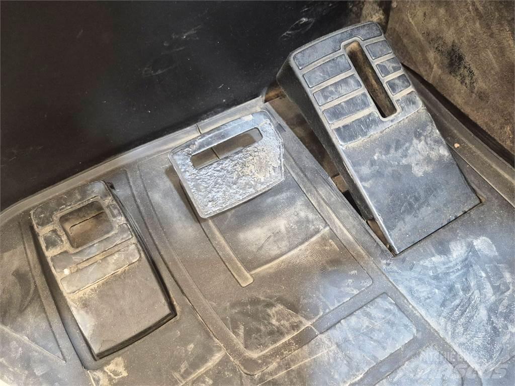 Mitsubishi RB16NH Viličarji s pomičnim teleskopom