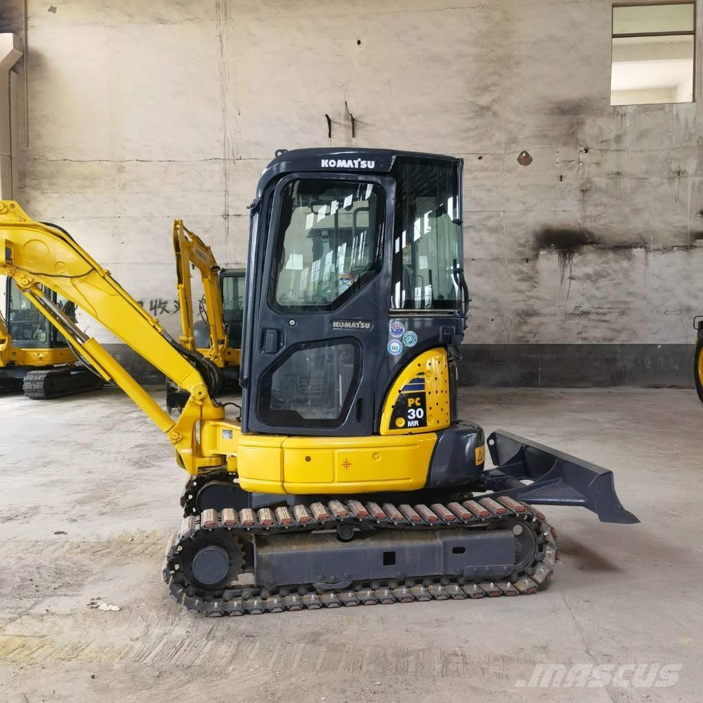 Komatsu PC30 Bagri goseničarji