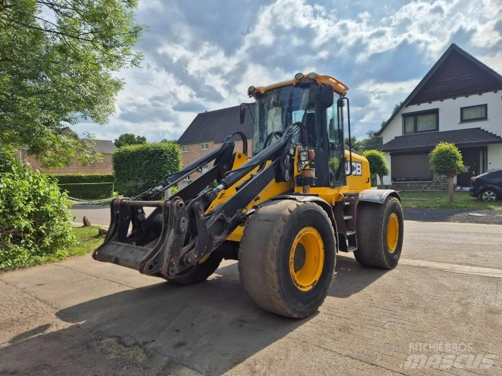 JCB 416 HT Kolesni nakladalci