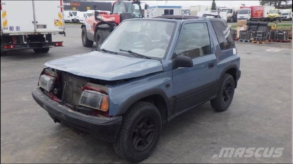 Suzuki Vitara 1 Avtomobili