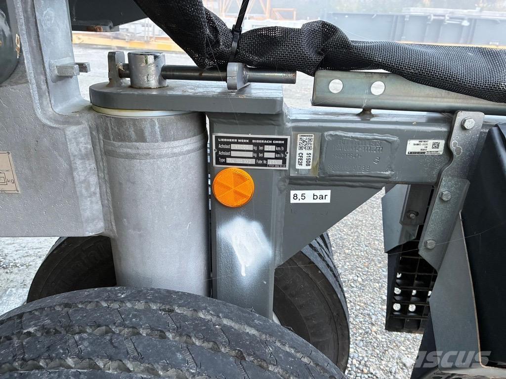 Liebherr L1-32 Stolpni žerjavi