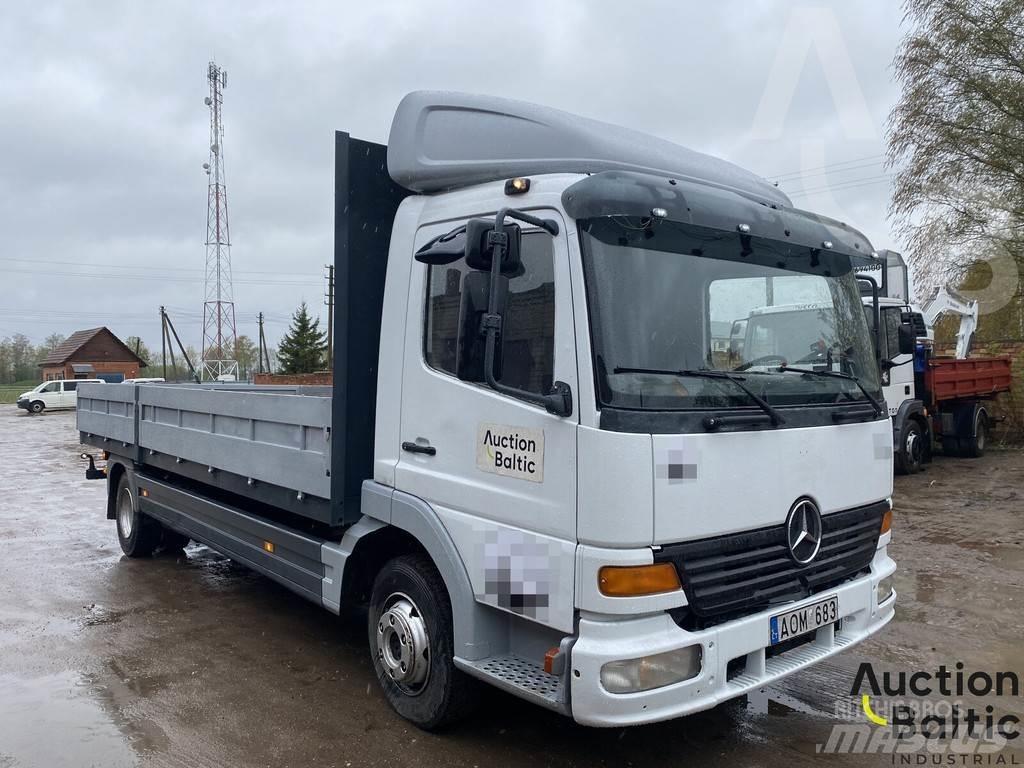 Mercedes-Benz 815 Tovornjaki s kesonom/platojem