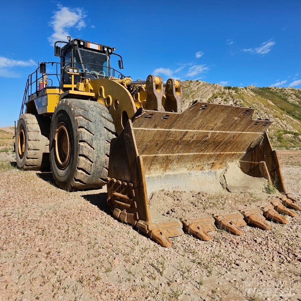 CAT 993K Kolesni nakladalci