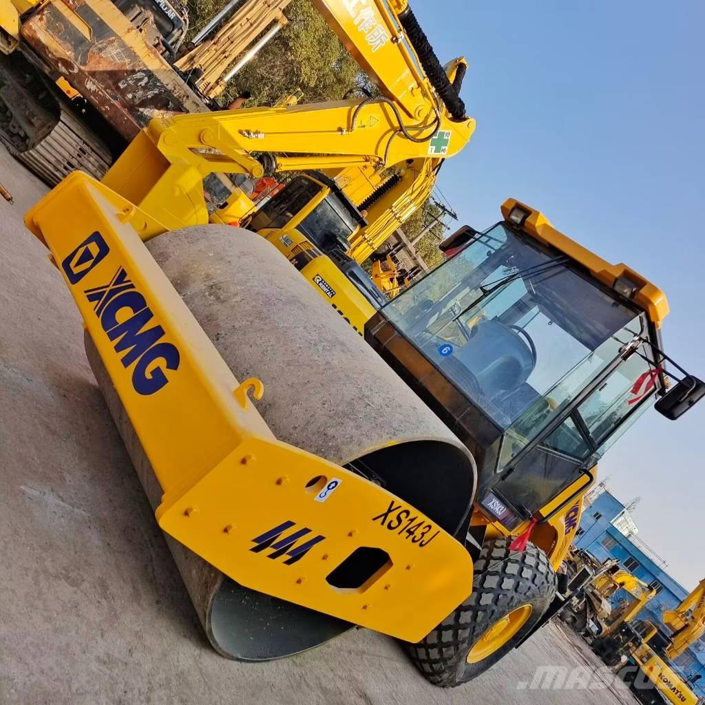 XCMG XS 143 J Enojni valjarji