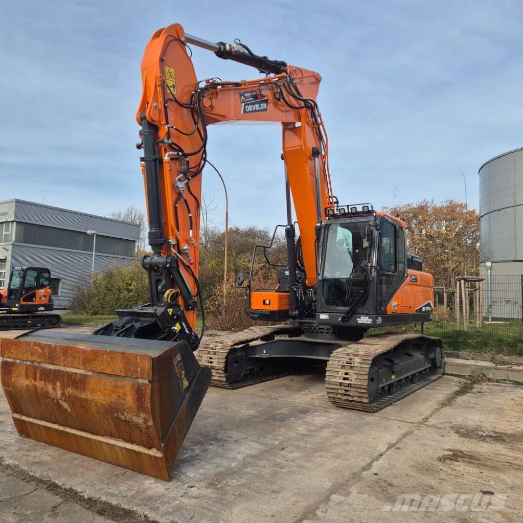 Doosan DX235LC-7 Bagri goseničarji