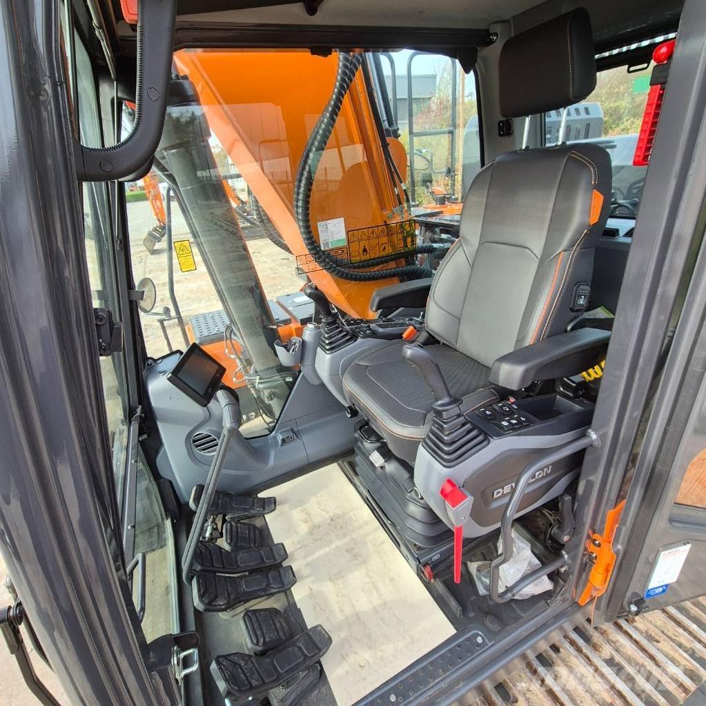 Doosan DX235LC-7 Bagri goseničarji