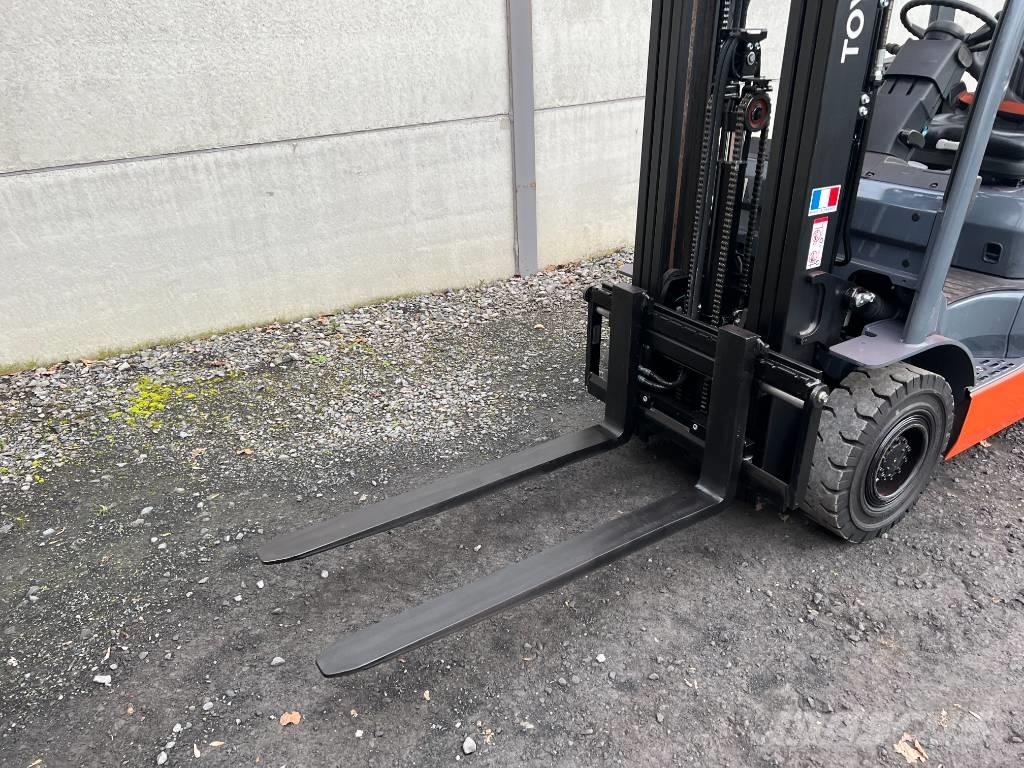 Toyota 02-8 FGF 15 Plinski viličarji