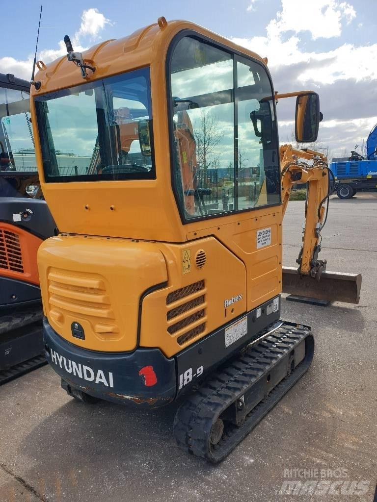 Hyundai R18-9 Mini bagri <7t