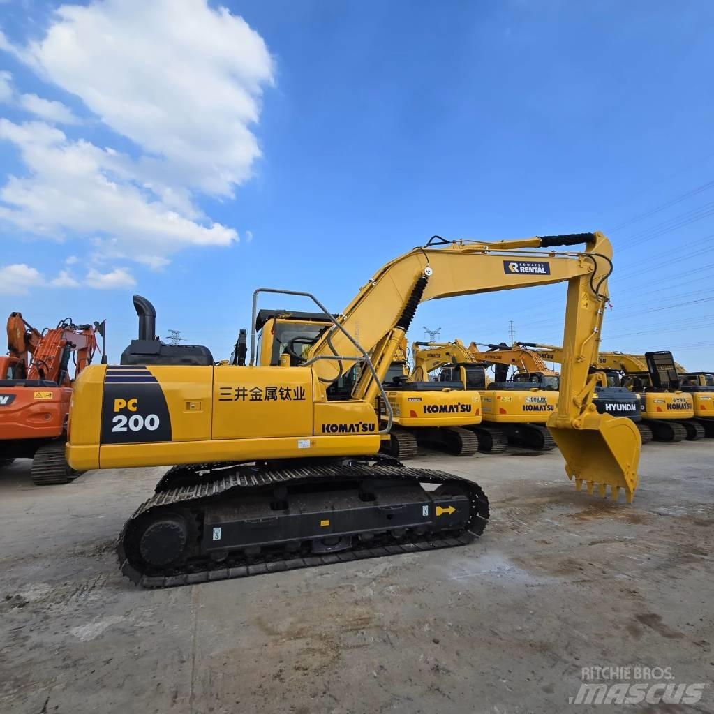 Komatsu PC 200-8 Bagri goseničarji