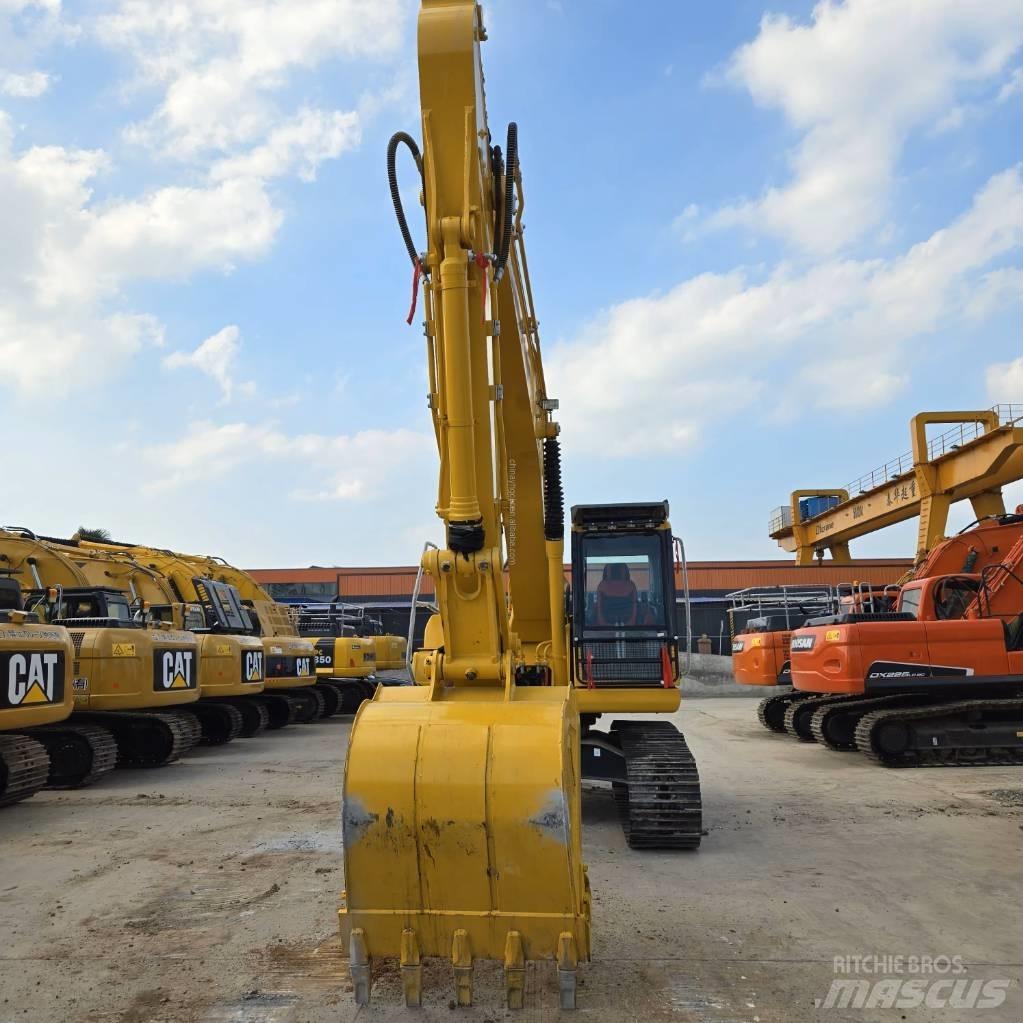Komatsu PC 200-8 Bagri goseničarji